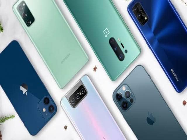 लेटेस्ट स्मार्टफोन कैसे खरीदें और क्या क्या बातें ध्यान में रखें: एक सम्पूर्ण गाइड